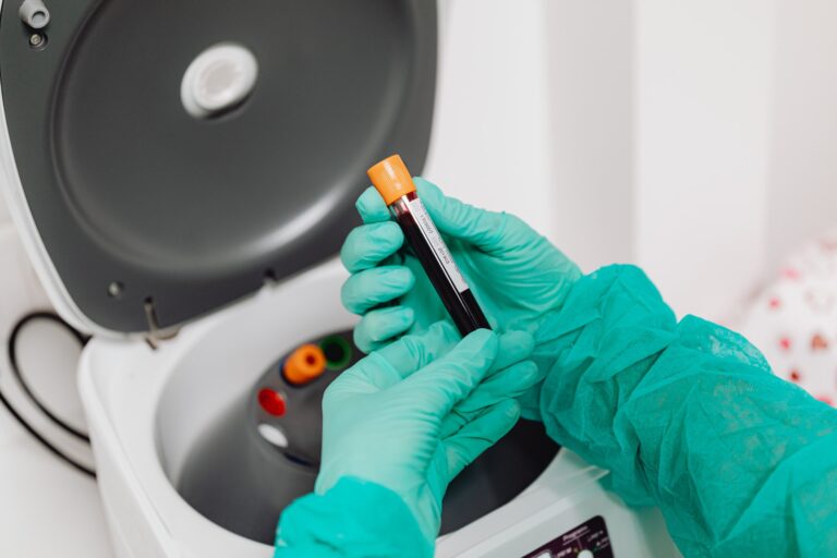 Why Are Mobile Carts Beneficial for Phlebotomy?