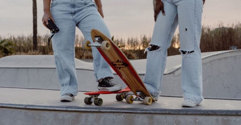 How Does An Electric Longboard Work?
