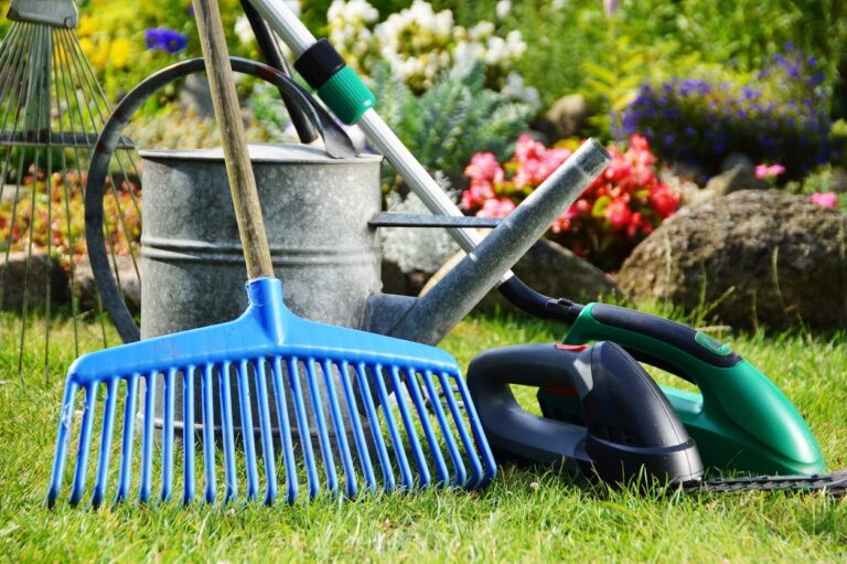 Why Gardening Tools Are Important