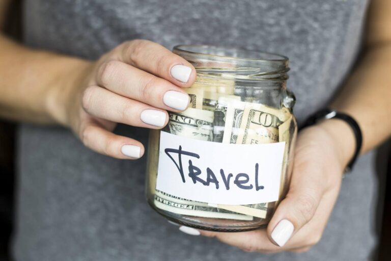 10 Budget-Savvy Travel Tips for the Penny-Pinching Nomad