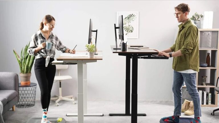 5 Tips To Using A Standing Desk Correctly