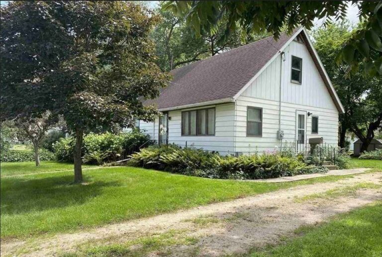 How Can You Buy A House In Northwood Lowa?
