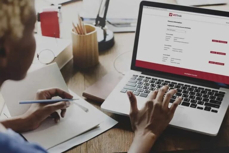 Why Dealerships Should Adapt F&I Software