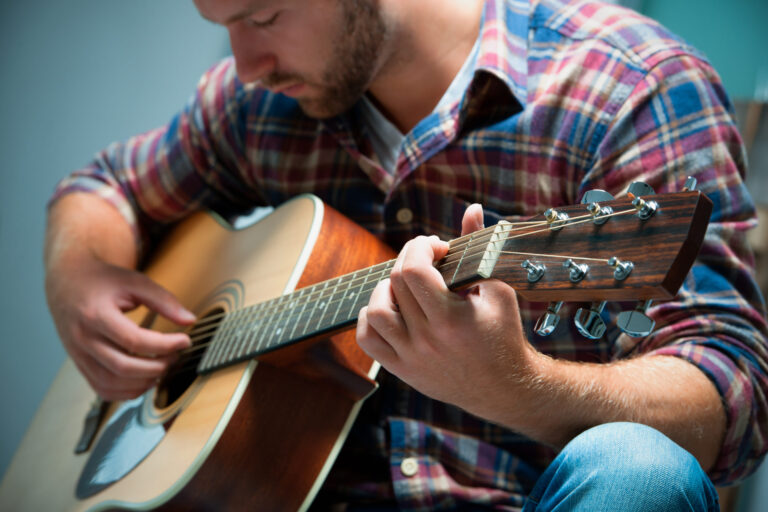 5 Basic Preparation You Should Do Before Learning Guitar