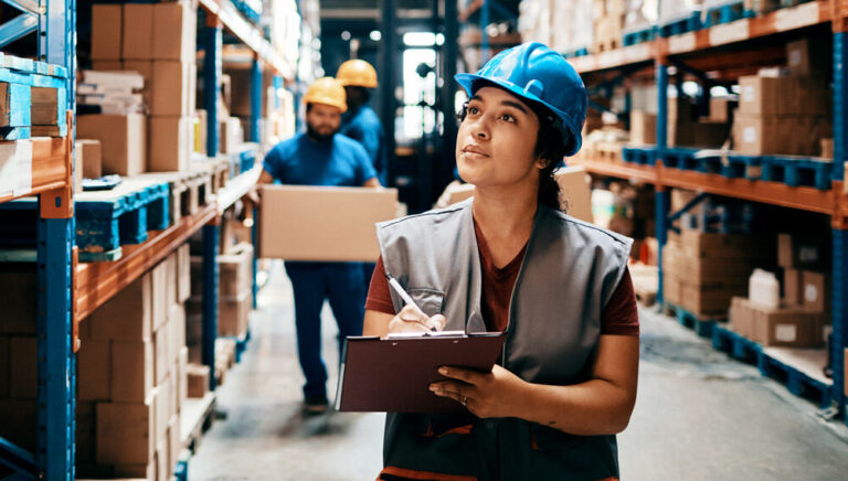 How to Become a Supply Chain Manager