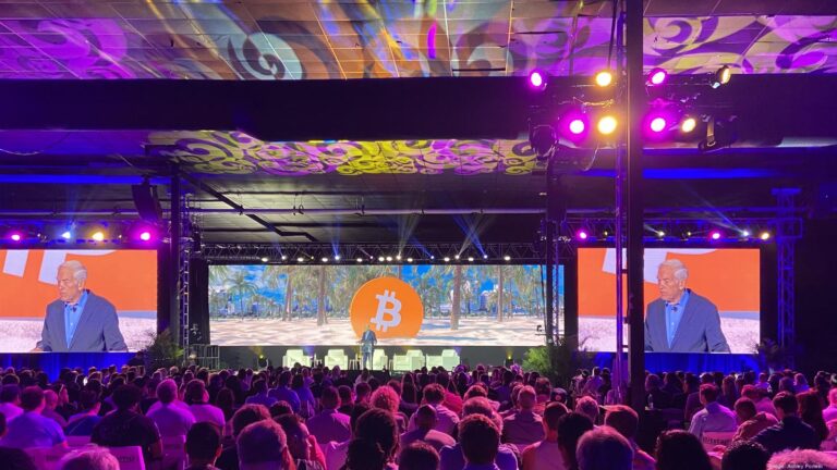 Event-Verse: Tips For Hosting A Successful Cryptocurrency Convention