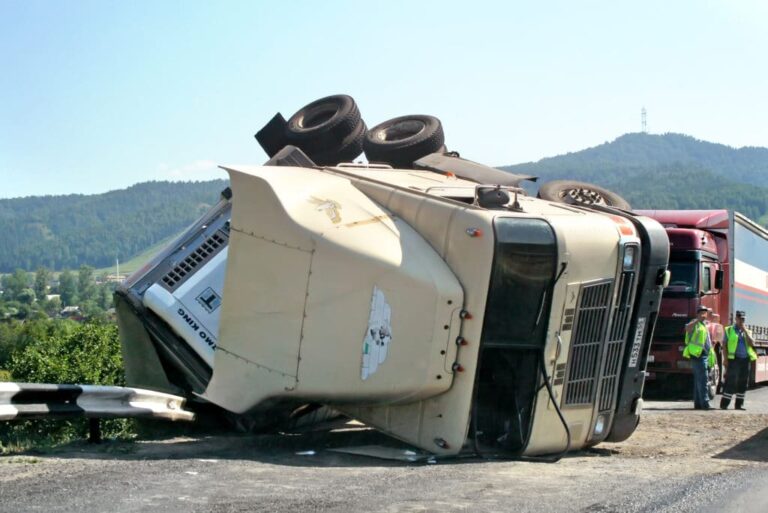 truck accident lawyer chicago chicagoaccidentattorney.net