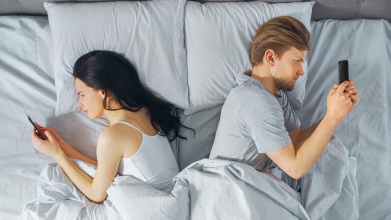 How Does Social Media Affect Modern Divorces
