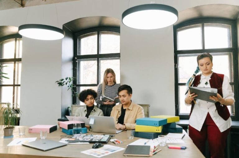 How to reduce overhead costs? A guide for small businesses