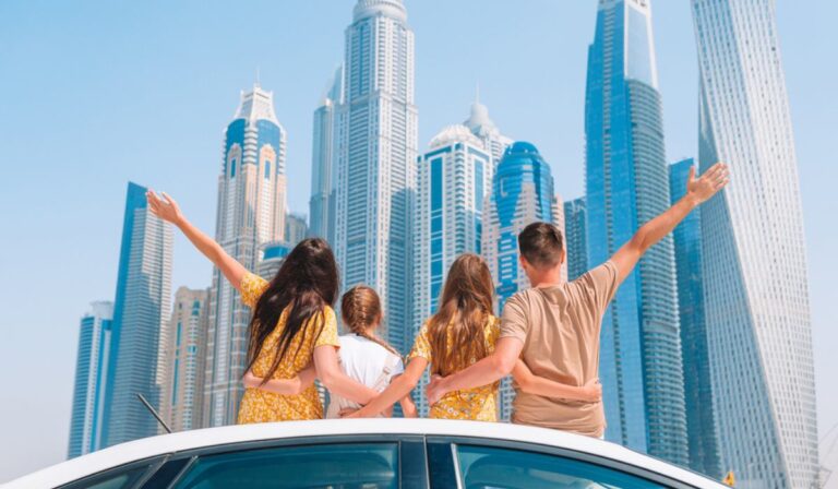 6 Stunning Sculptures to See in Dubai