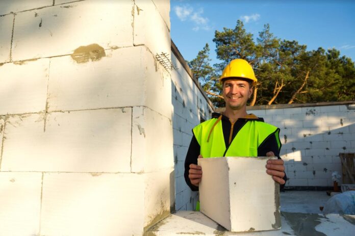 Advantages of a New or Repaired Cinder Block Wall