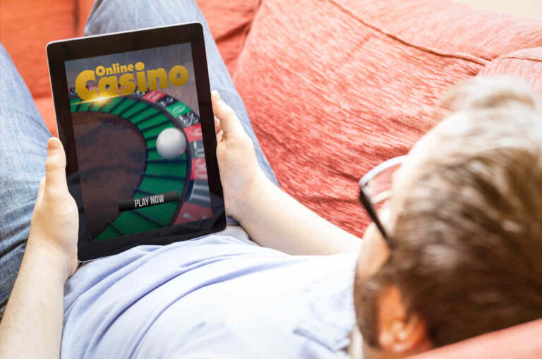 Can You Play Online Casino with Your Friends? Exploring Multiplayer Gambling