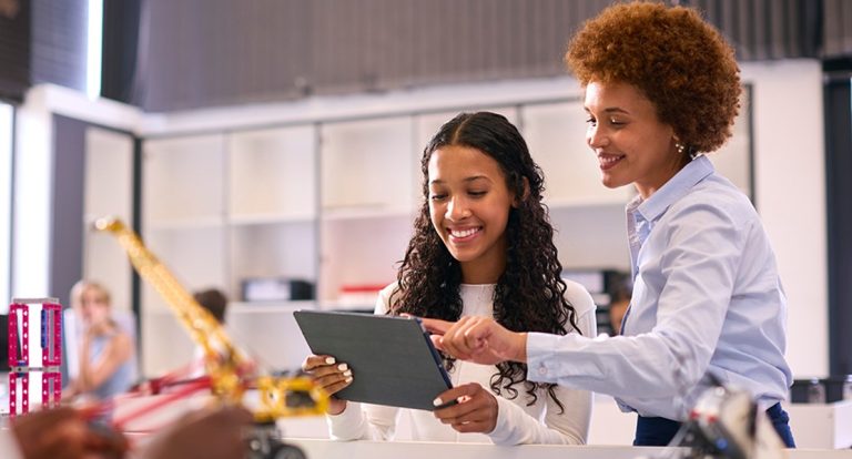 Top Web 2.0 Tools for Teachers to Make Lessons Awe-spiring in 2024