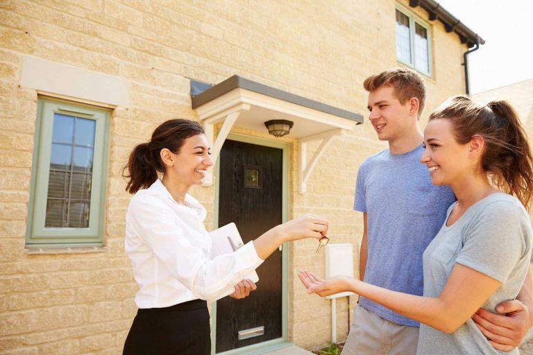 Unlock the Secrets to Australian Real Estate: How Expert Buyers’ Agents in Sydney and the Gold Coast Can Help You Secure Your Perfect Home