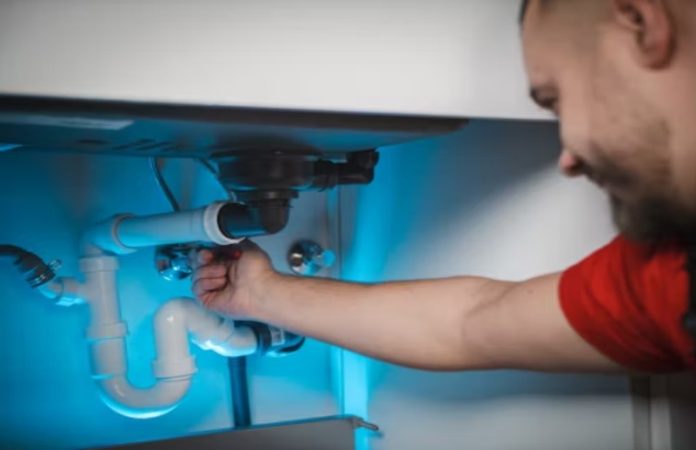6 Simple Plumbing Tips Your Plumber Wants You to Know