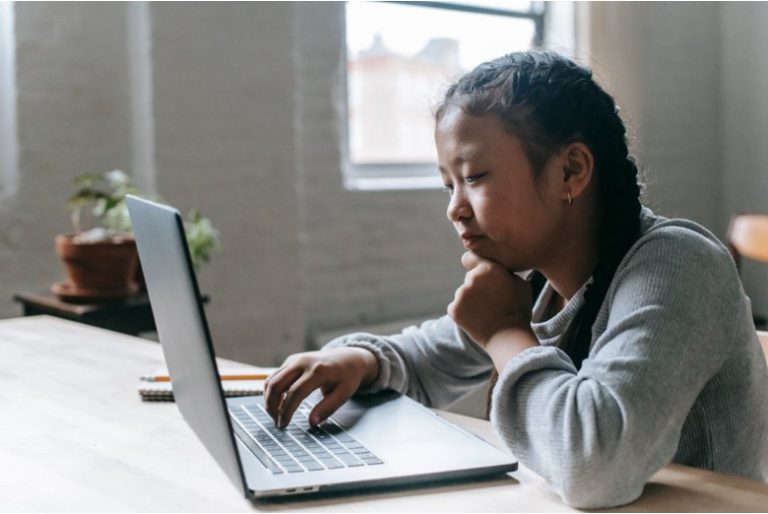 From Click to Contribution: Optimizing Social Media Posts for Online Fundraising