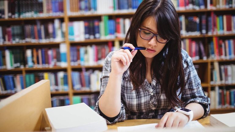 Smart Tips for Paying Off Your Graduate Student Loan Faster