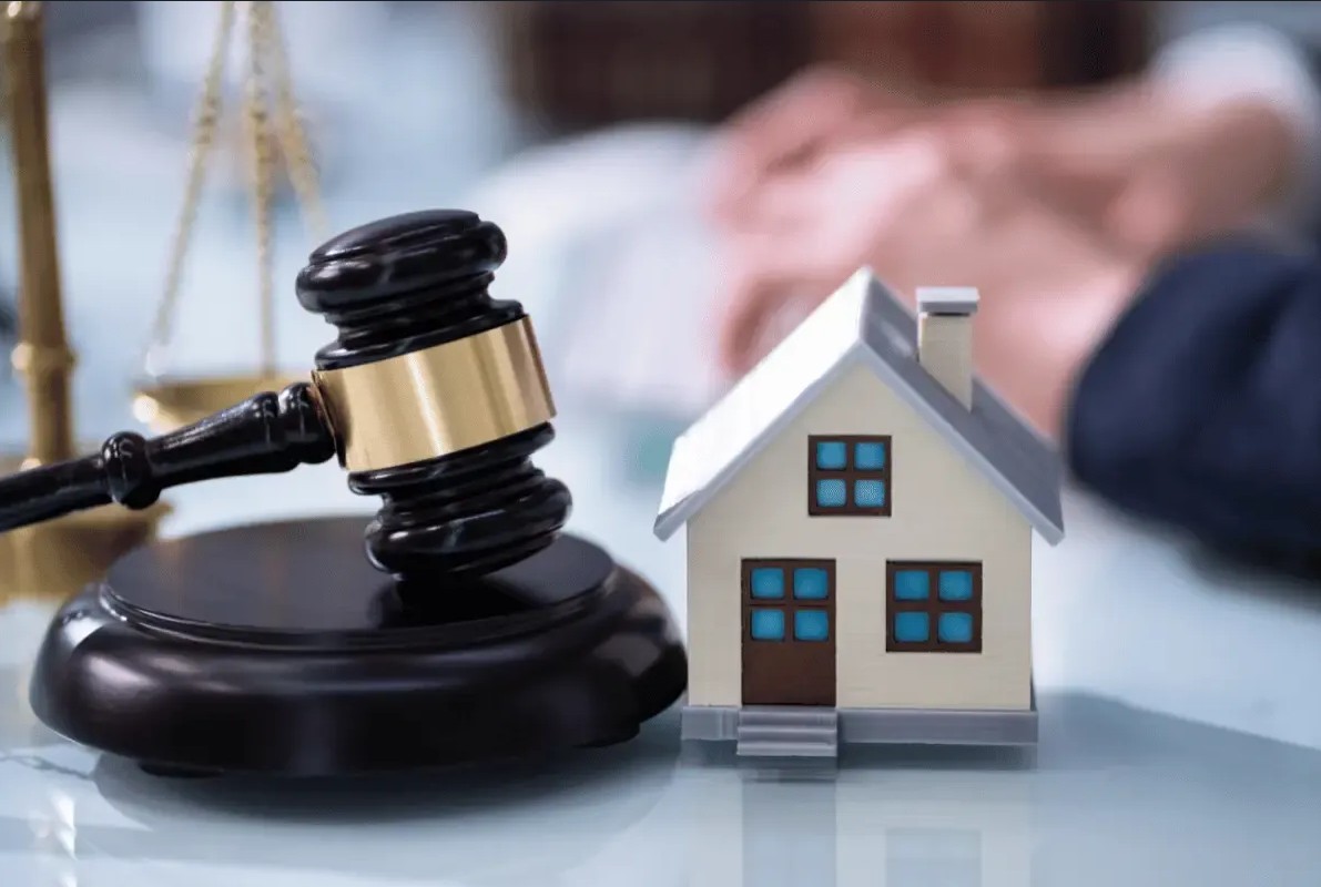 Zoning Oversight Real Estate Attorney Tracks During Development Projects